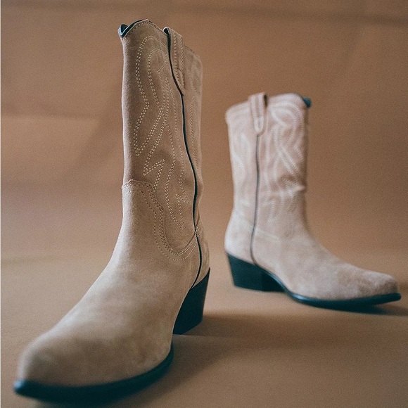 URBAN OUTFITTERS UO Leena Cowboy Boot Chocolate SIZE US 7/EURO 38 - Picture 2 of 10